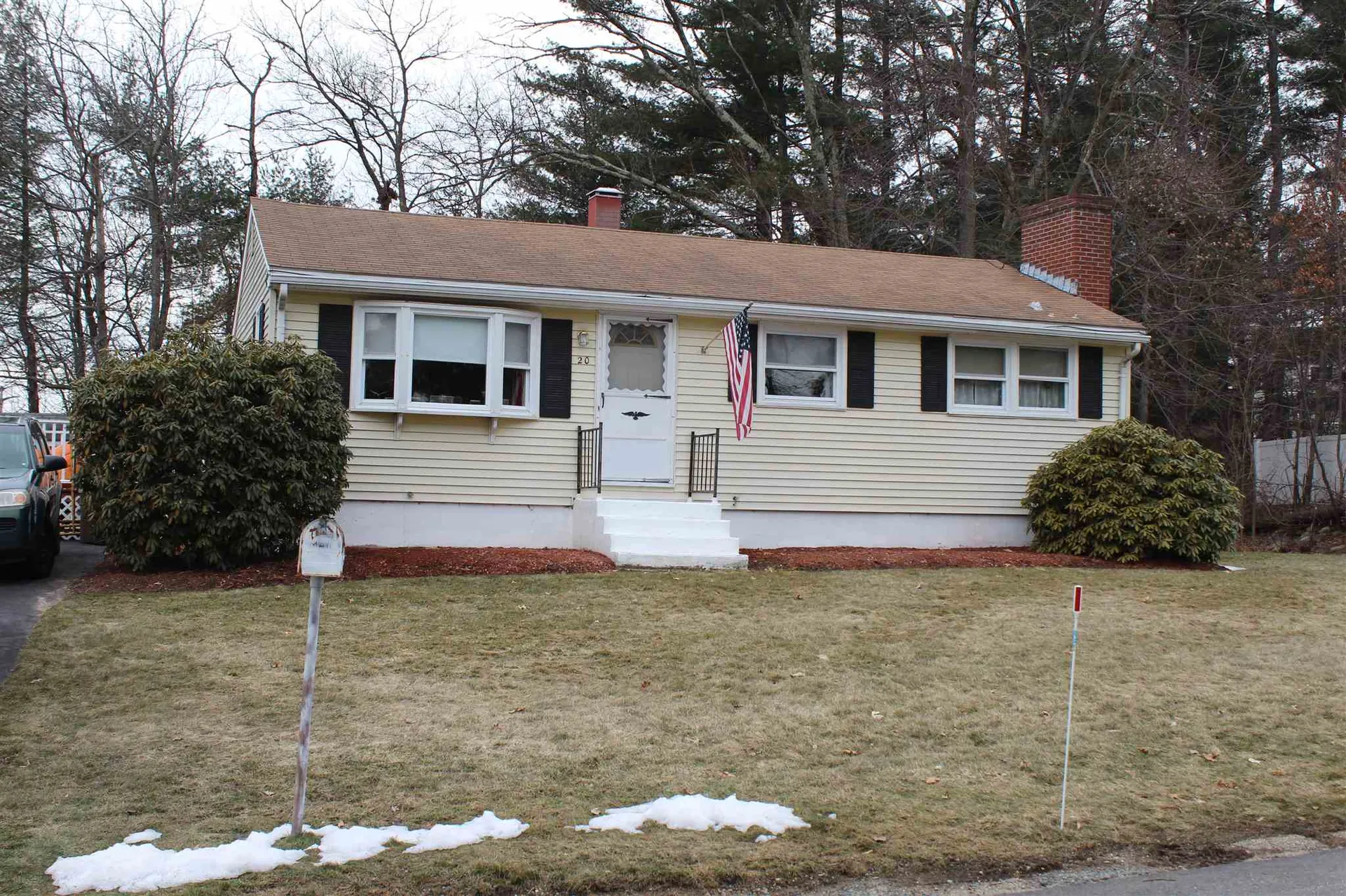 20 Portchester Drive Nashua NH 03062