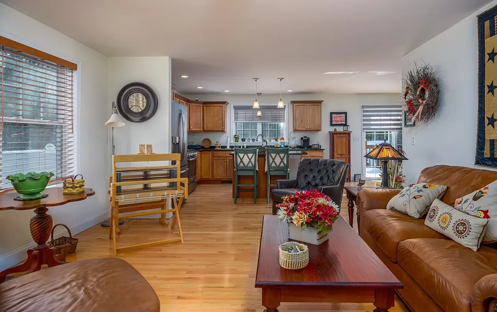 63 Stackpole Road Somersworth NH 03878