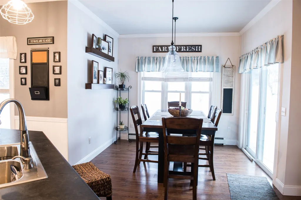 37 Lochmoor Road Fairfax VT 05454