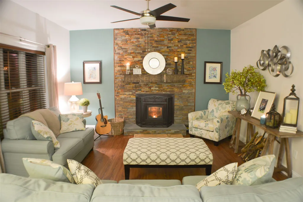 37 Lochmoor Road Fairfax VT 05454