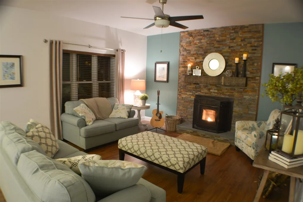 37 Lochmoor Road Fairfax VT 05454