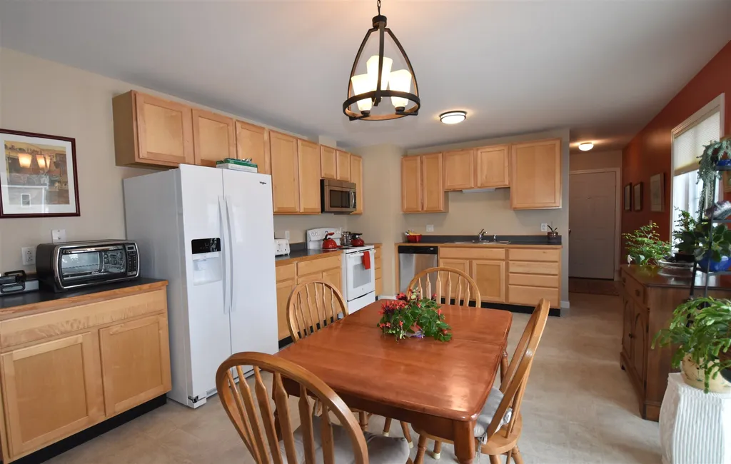 211 Creek Road Middlebury VT 05753