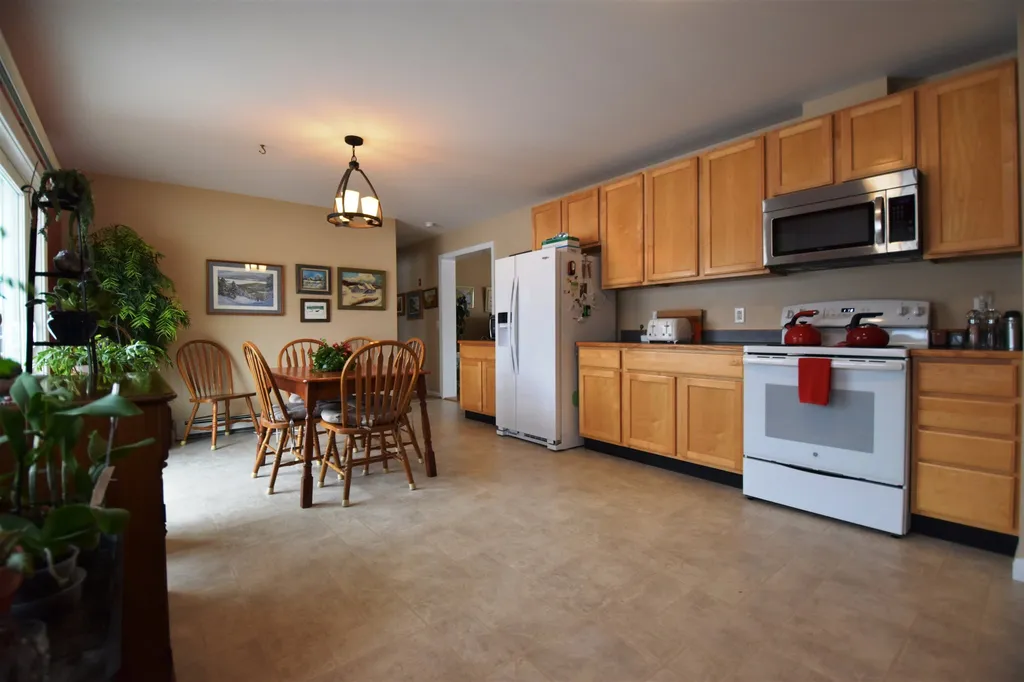 211 Creek Road Middlebury VT 05753