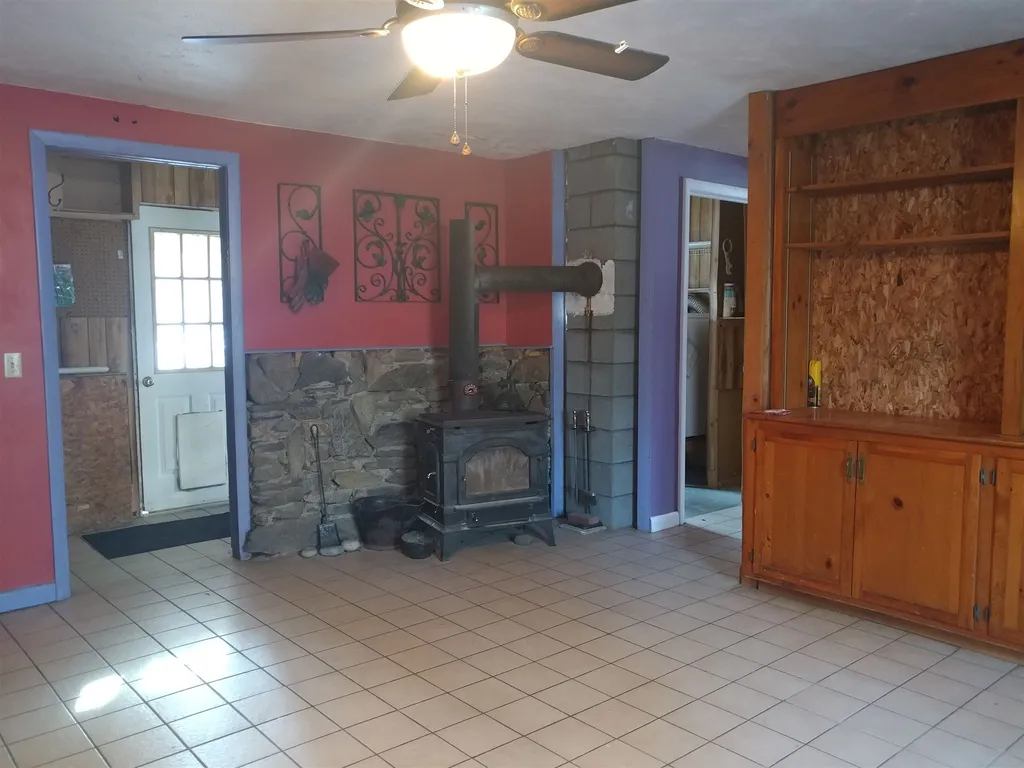 55 Batchelder Road Raymond NH 03077