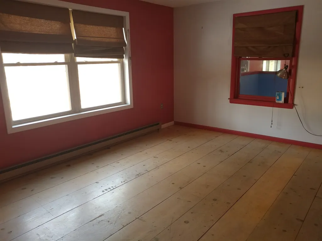 55 Batchelder Road Raymond NH 03077