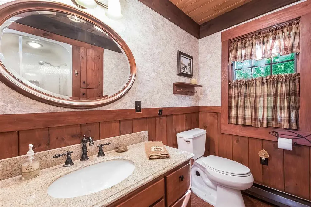 21 Viewpoint Drive Wolfeboro NH 03894