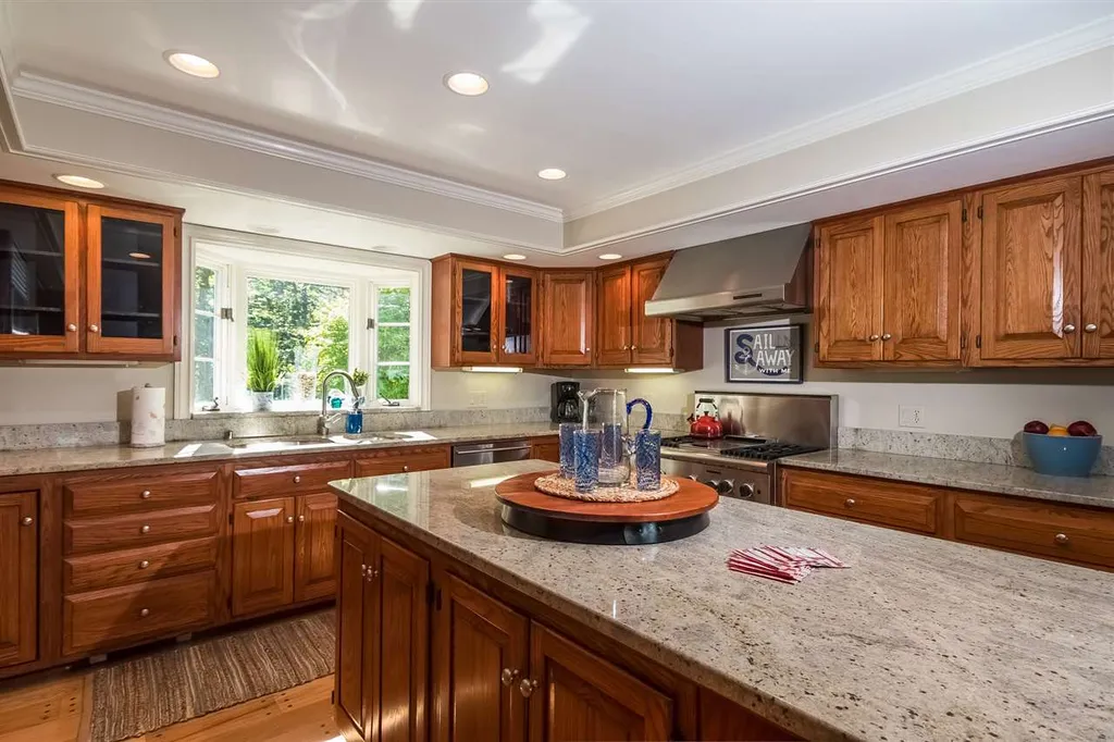 21 Viewpoint Drive Wolfeboro NH 03894