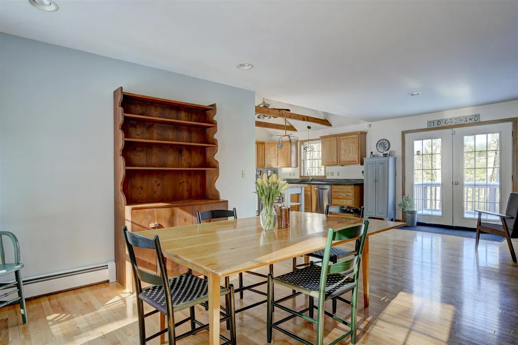 539 Old County Road Deering NH 03244