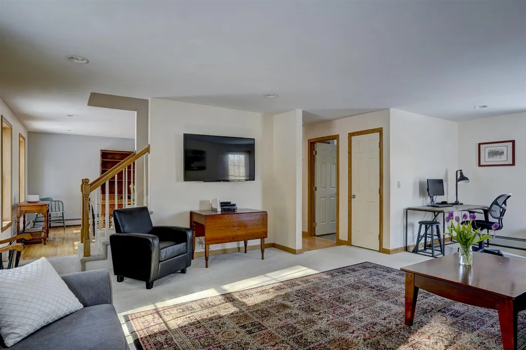 539 Old County Road Deering NH 03244