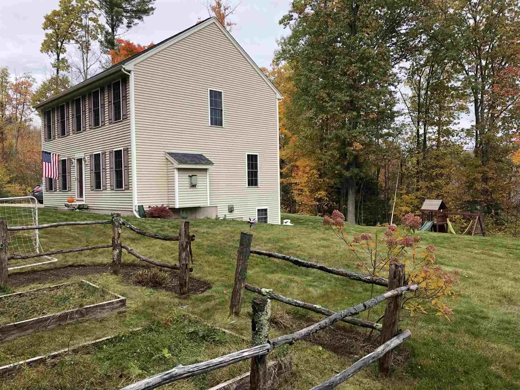 539 Old County Road Deering NH 03244