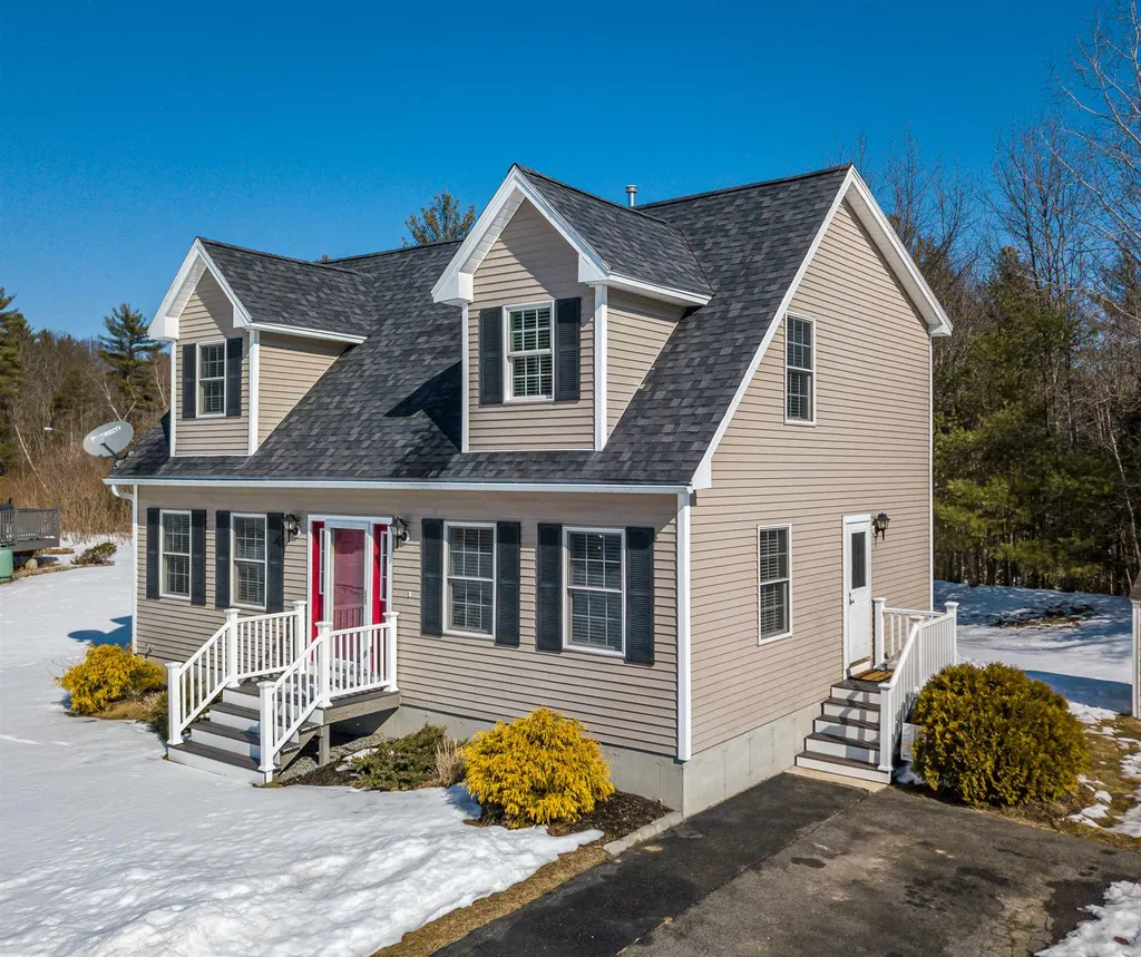 79 Sky View Drive Farmington NH 03835