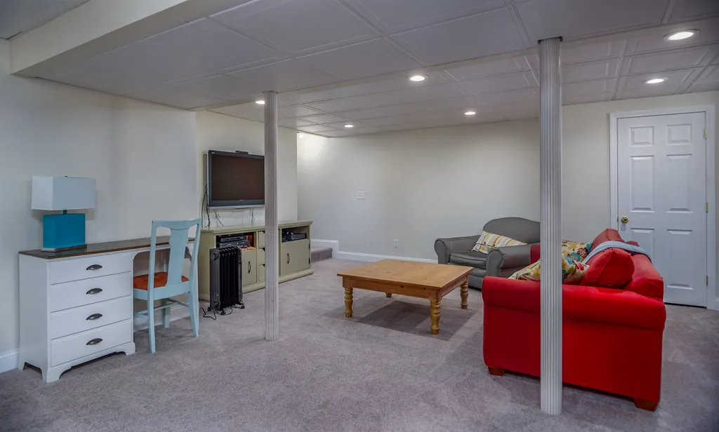 79 Sky View Drive Farmington NH 03835