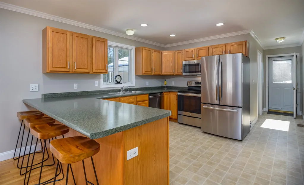 79 Sky View Drive Farmington NH 03835