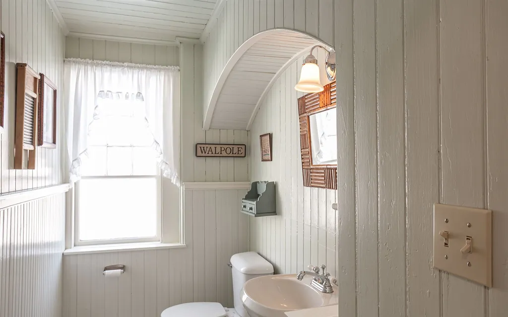15 Elm Street Walpole NH 03608
