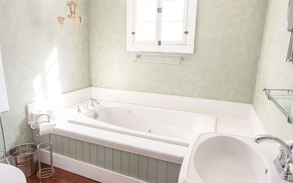 15 Elm Street Walpole NH 03608