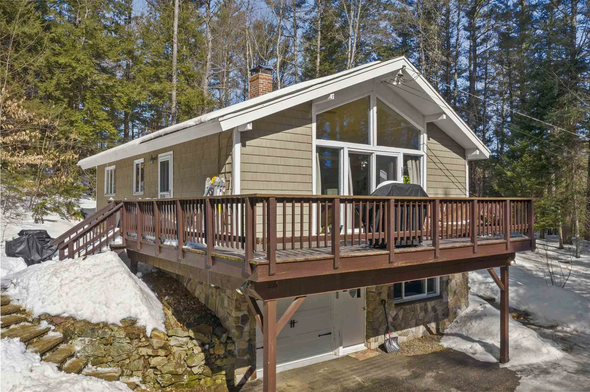 57 Hardhack Road Holderness NH 03245
