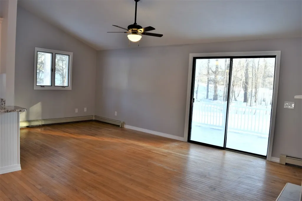 39 Fox Run Lane New London NH 03257
