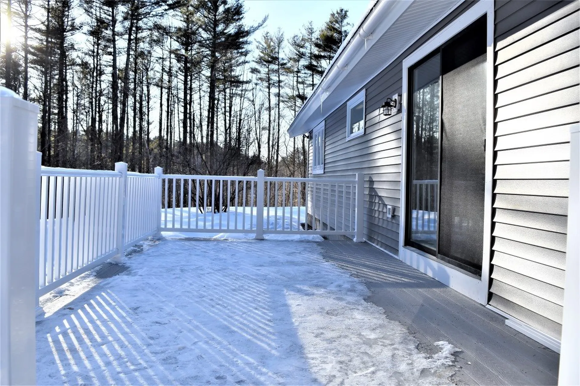 39 Fox Run Lane New London NH 03257