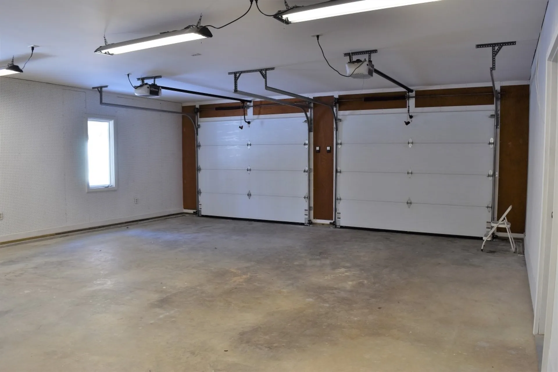 39 Fox Run Lane New London NH 03257