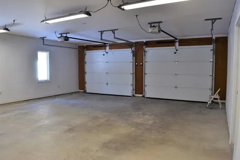 39 Fox Run Lane New London NH 03257