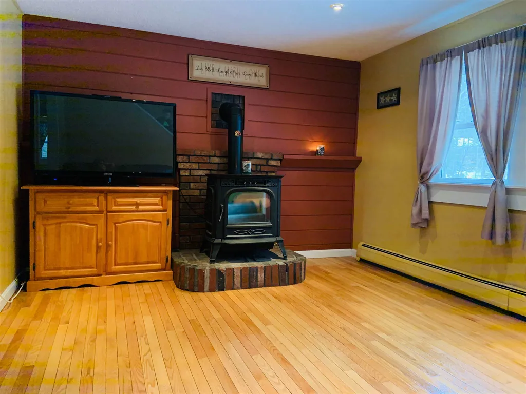 15 Brookwood Drive Ossipee NH 03864