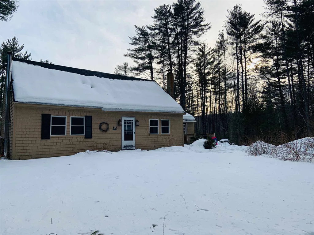 15 Brookwood Drive Ossipee NH 03864