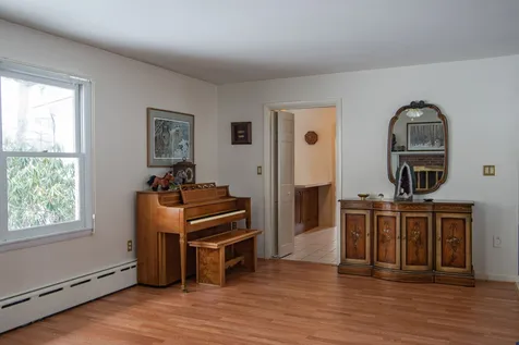 585 Upper Dummerston Road Brattleboro VT 05301