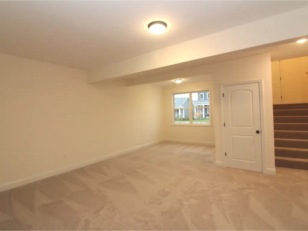 31 Ledge Way South Burlington VT 05403