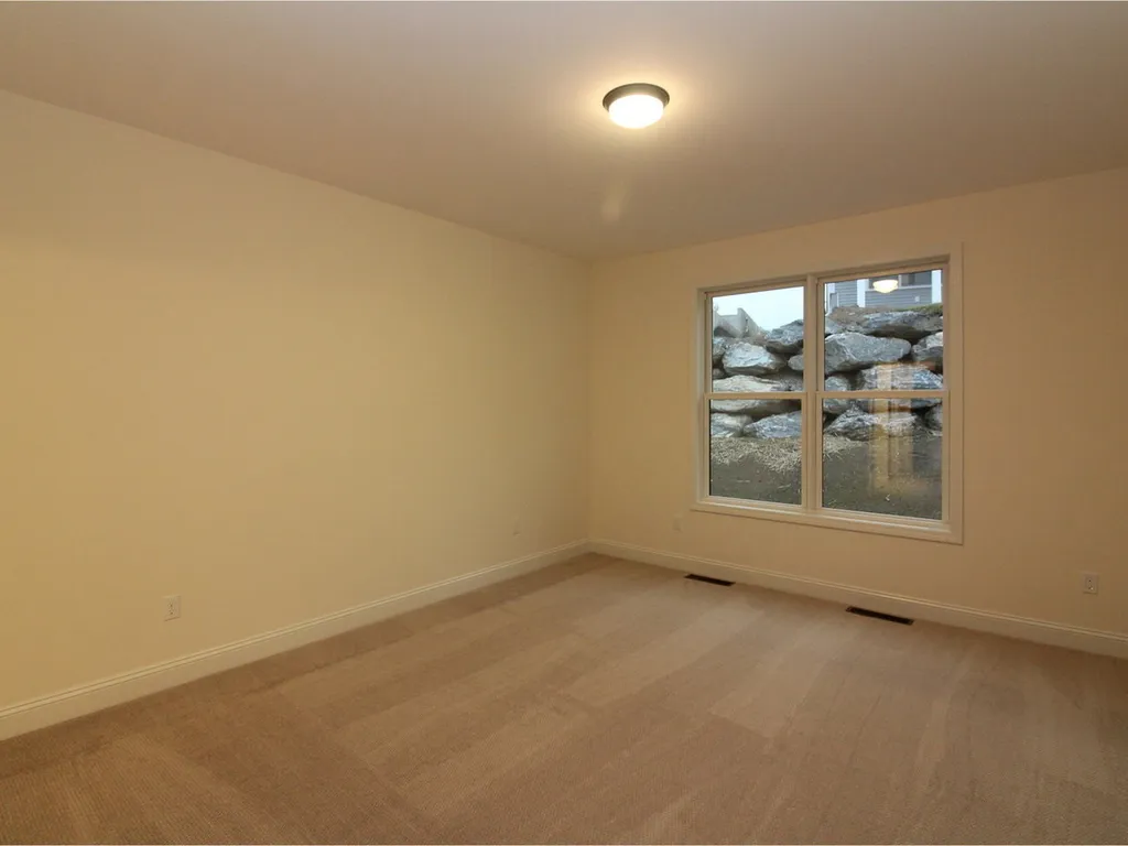 31 Ledge Way South Burlington VT 05403