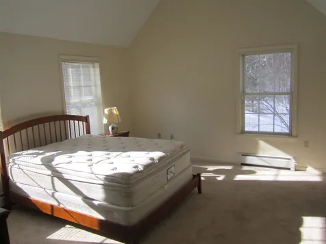 626 Bog Road New London NH 03257