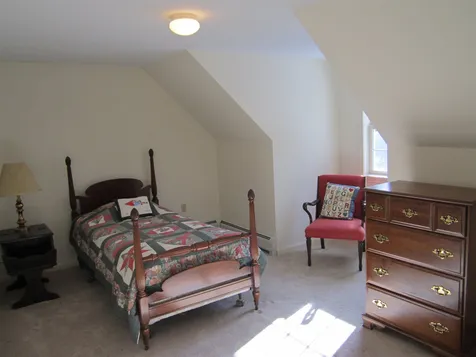 626 Bog Road New London NH 03257