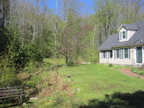 626 Bog Road New London NH 03257