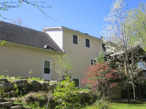 626 Bog Road New London NH 03257