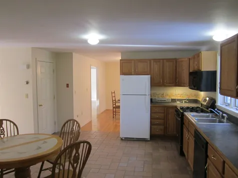 626 Bog Road New London NH 03257