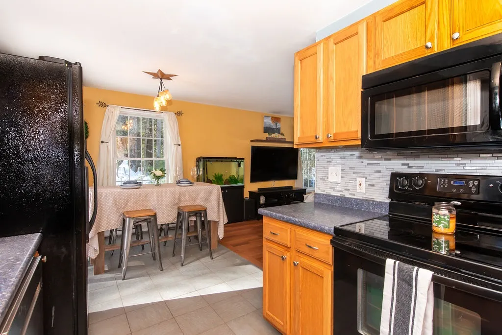 15 Pinepark Drive Barnstead NH 03218