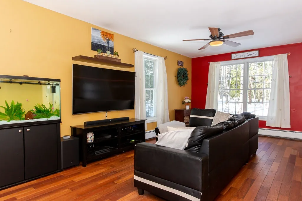 15 Pinepark Drive Barnstead NH 03218