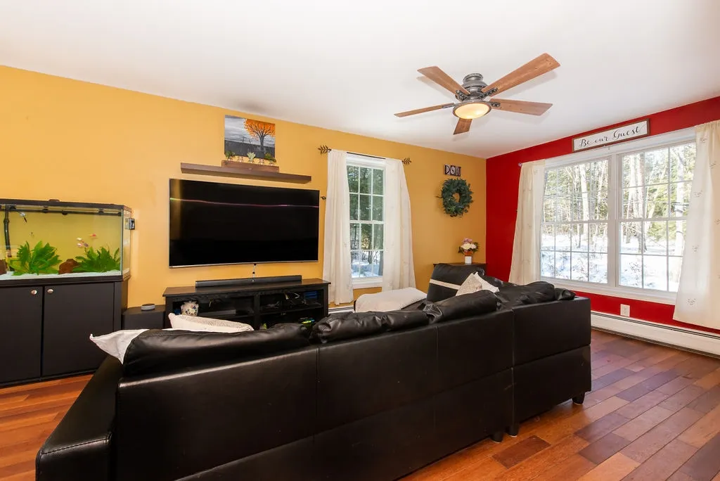 15 Pinepark Drive Barnstead NH 03218