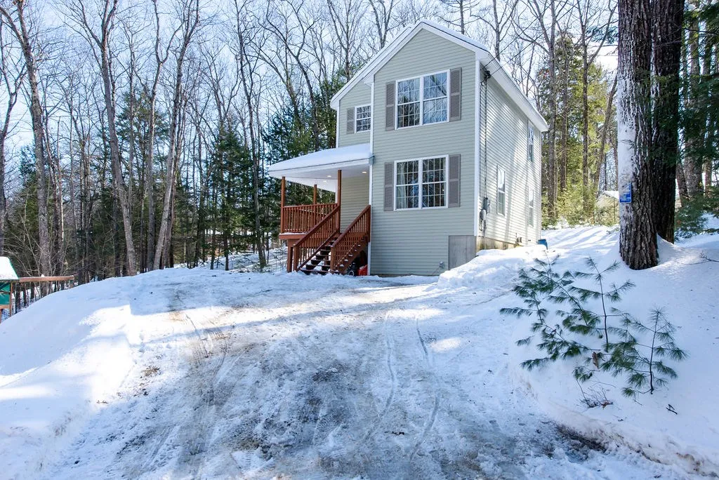 15 Pinepark Drive Barnstead NH 03218