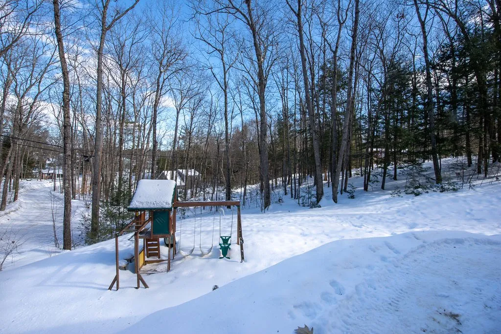 15 Pinepark Drive Barnstead NH 03218