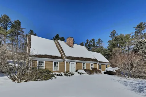119 Carter Road New London NH 03257