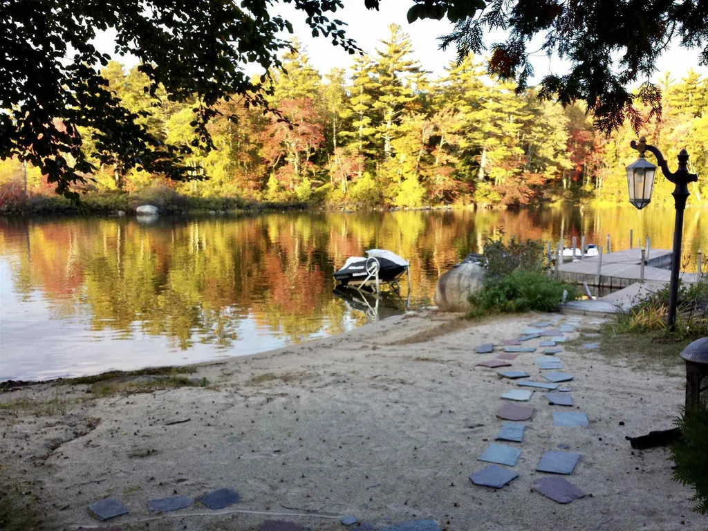 19 Clearwater Point Road Moultonborough NH 03254