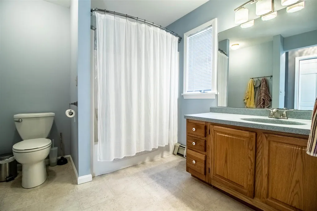 7 Ryan Circle Rochester NH 03867