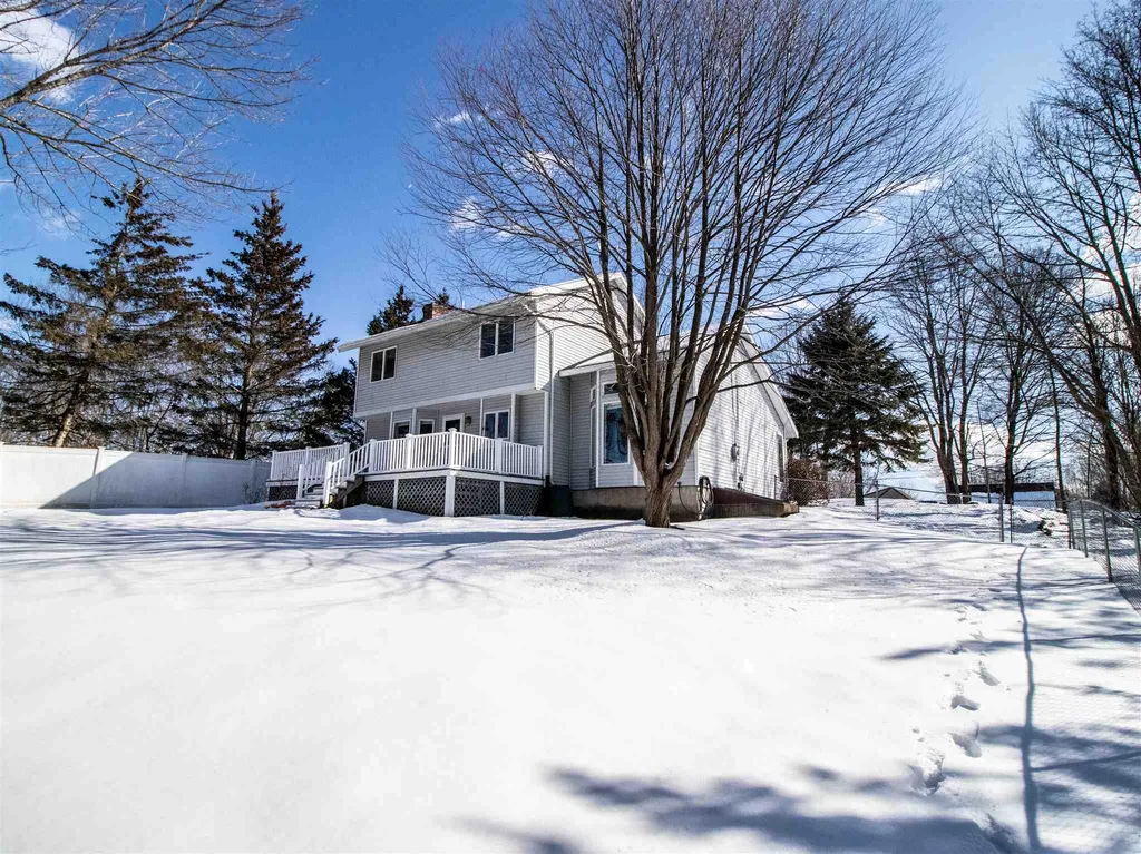 7 Ryan Circle Rochester NH 03867