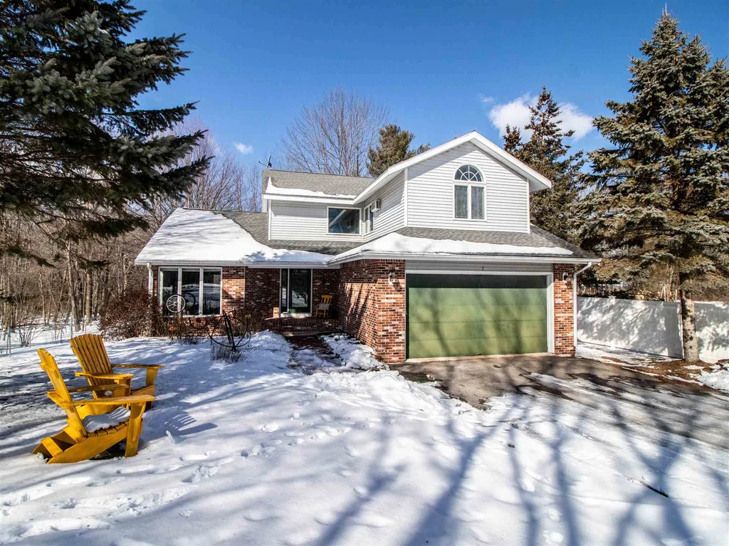 7 Ryan Circle Rochester NH 03867