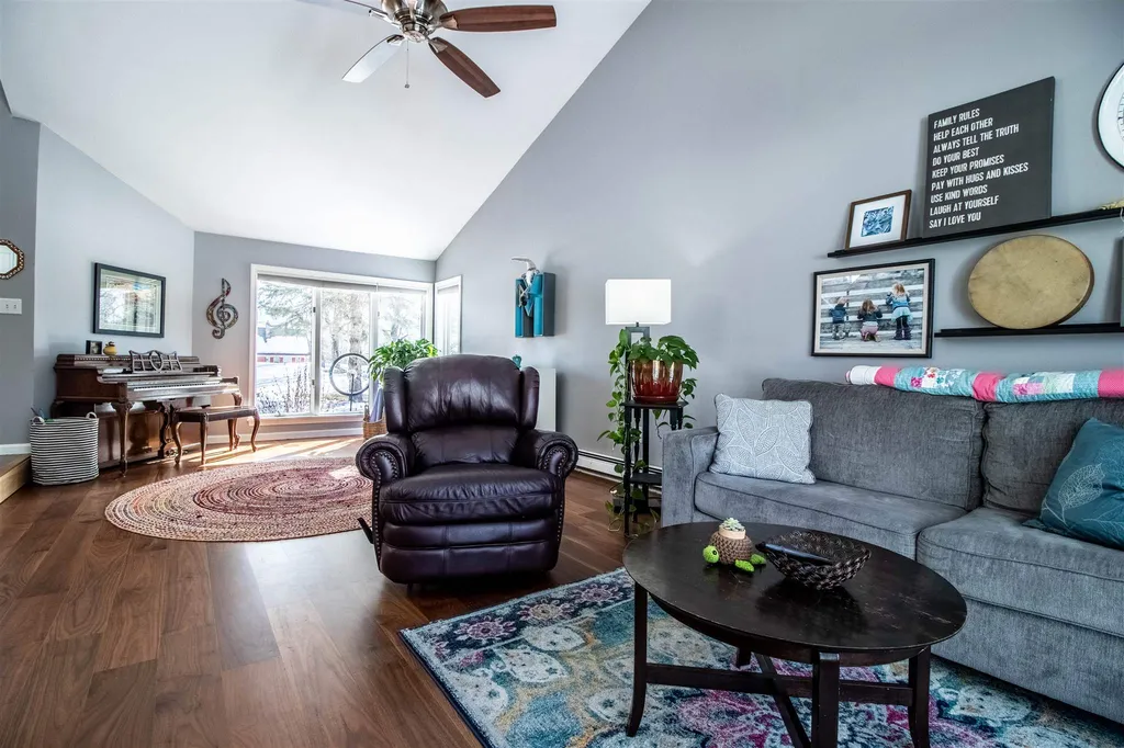 7 Ryan Circle Rochester NH 03867