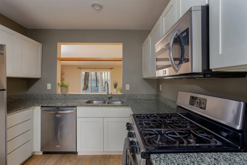 68 Northshore Drive Burlington VT 05408