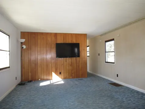 16 Cross Wind Lane Rochester NH 03867