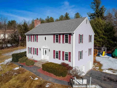 9 Wellington Drive Hampstead NH 03841