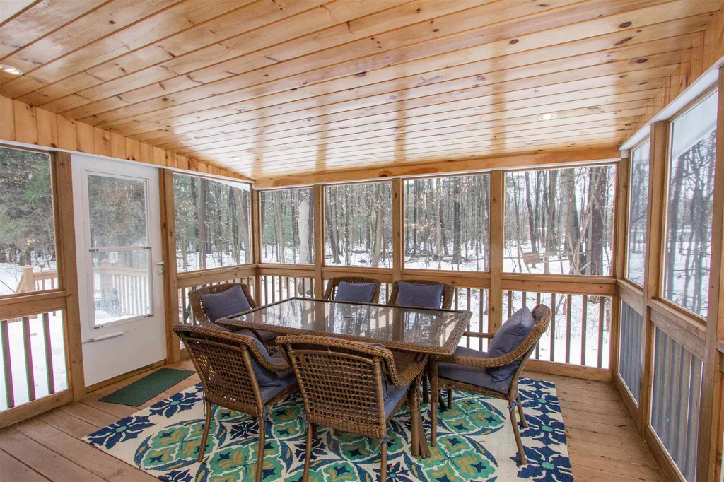 33 Laurel Hill Drive South Burlington VT 05403