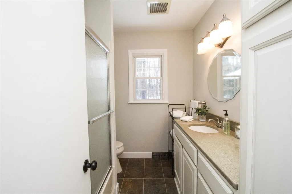 33 Laurel Hill Drive South Burlington VT 05403